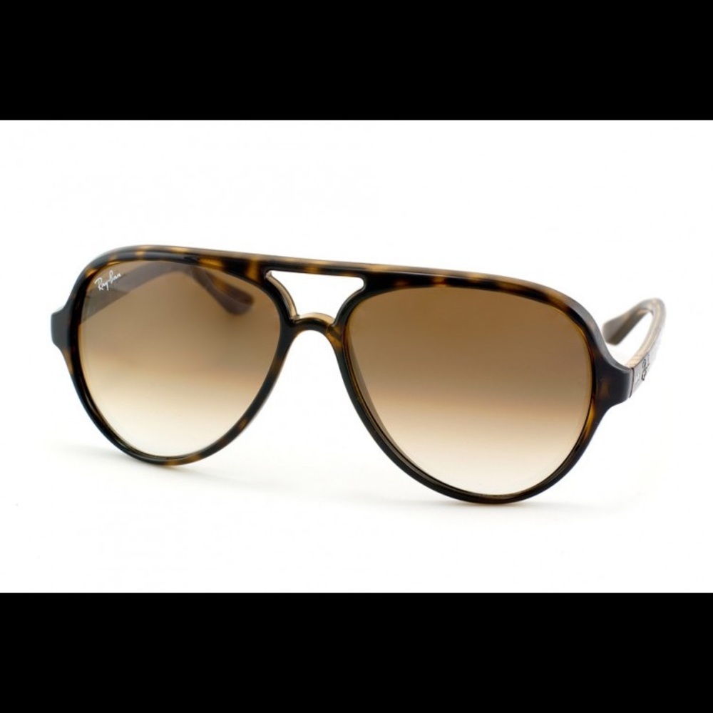 Ray-Ban aviators sunglasses